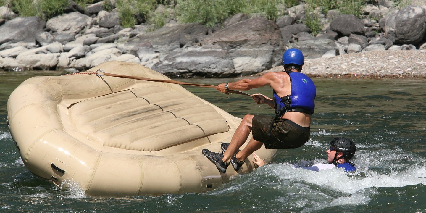 guide flips boat in raft guide job training near missoula